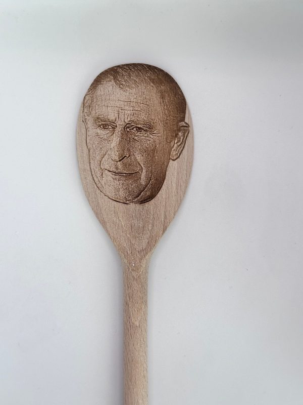 King Charles' Face Engraved on a Wooden Spoon (30cm), Birthday, Christmas Gift. British Royal Family. Buckingham Palace